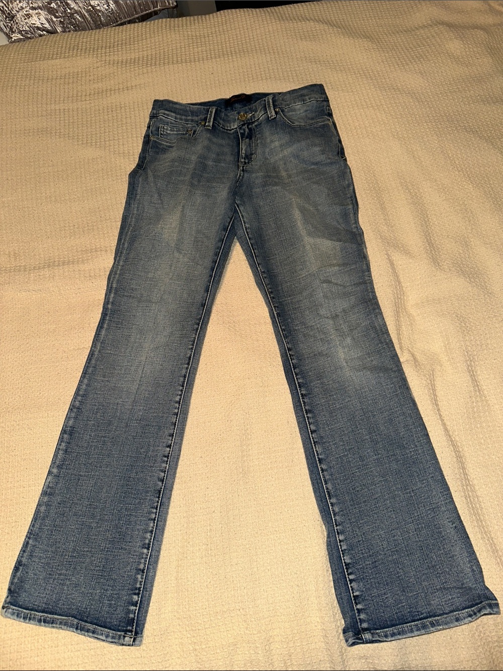 Seven7 Women's Medium Blue Flare Jeans
